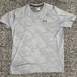 Under Armour heatgear loose Size Large